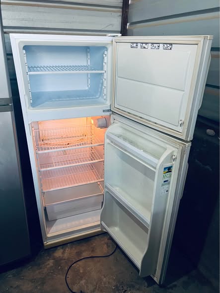 White KIC Fridge photo 2