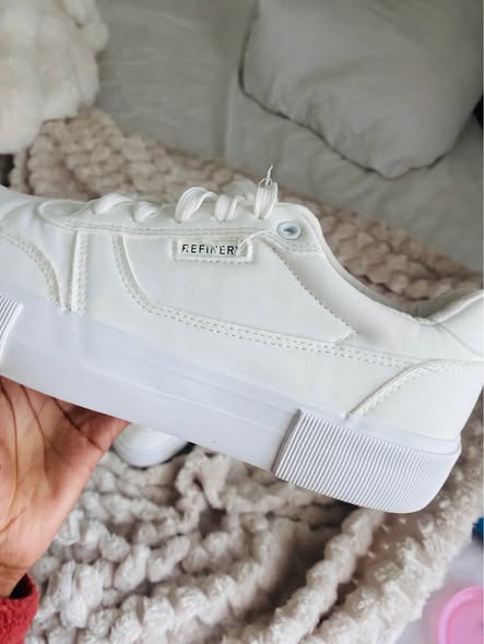 Pre owned shoes size 6 photo 3