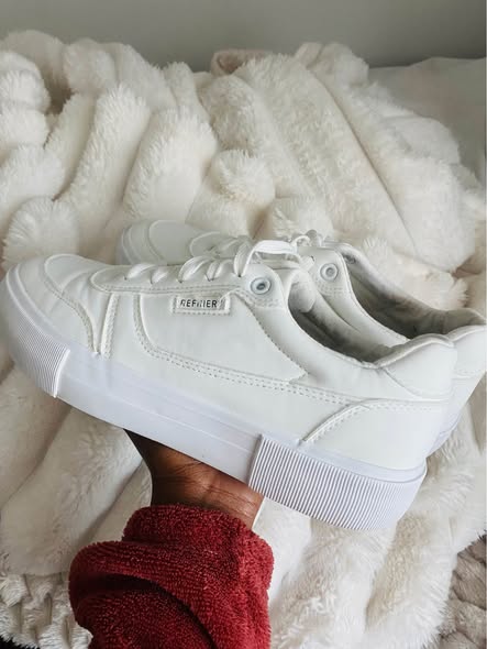 Pre owned shoes size 6 photo 1