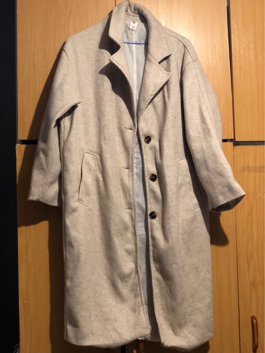 Coat photo 1