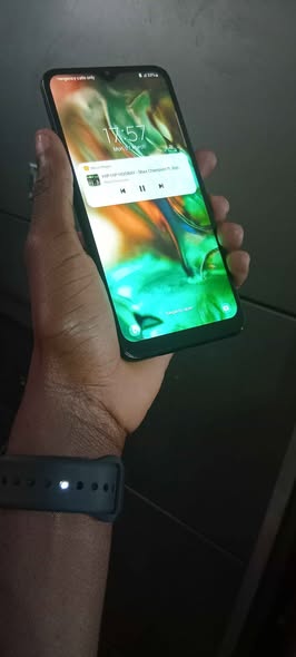 Samsung A20 photo 1