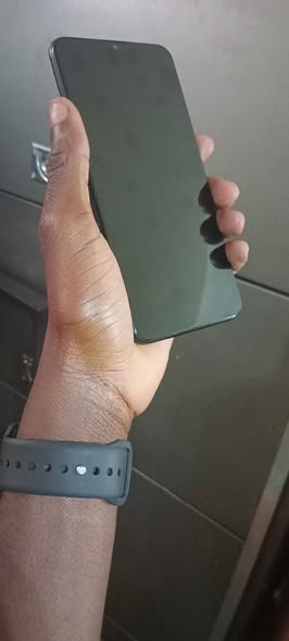 Samsung A20 photo 2