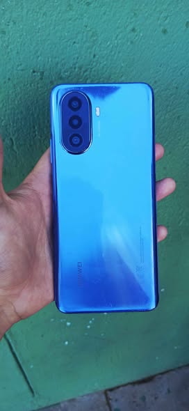 Huawei Nova Y70 photo 2