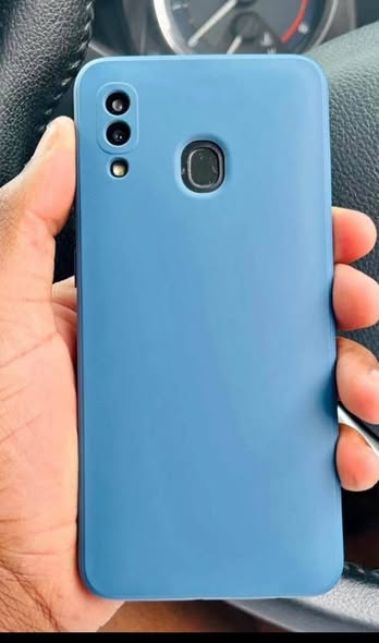 Samsung A20 photo 2