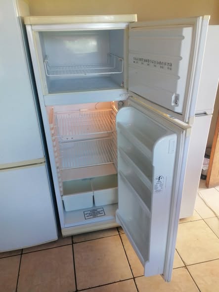 Defy top freezer fridge photo 2
