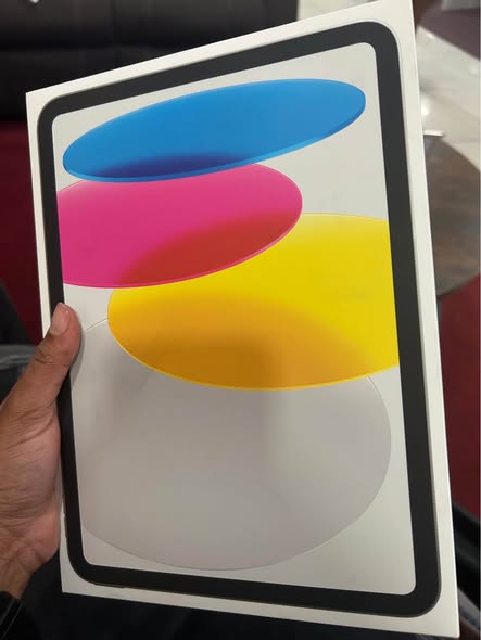 iPad A16- 11th Gen 128GB photo 3