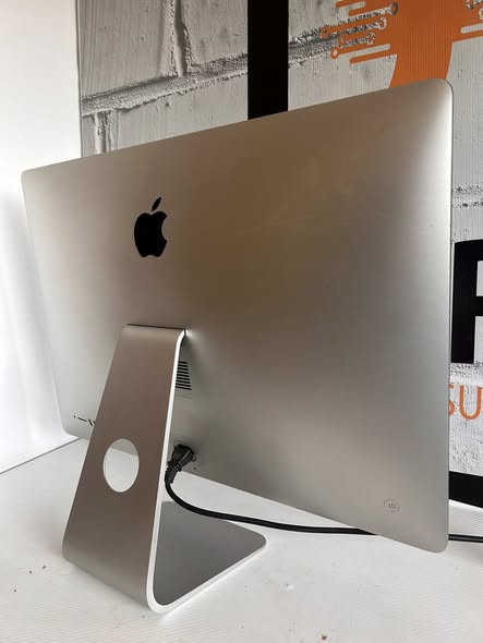 27” Macintosh 5K Retina photo 4