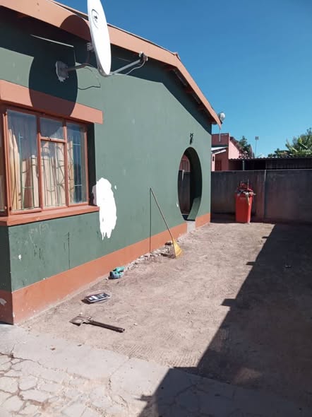 Freestanding 3Bedroom house for sale in Grootfontein (Soweto) photo 1