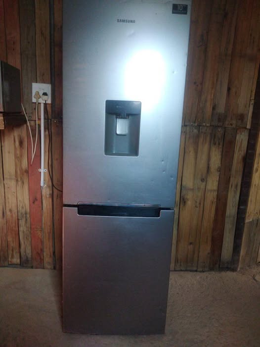 Samsung fridge photo 1