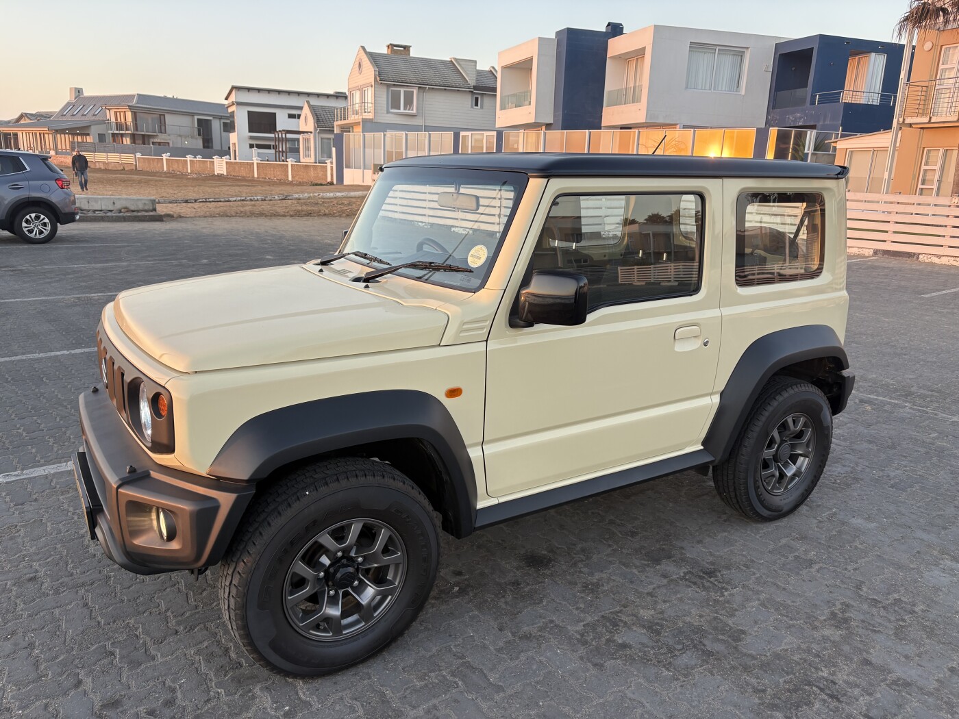 2022 Suzuki Jimny photo 1