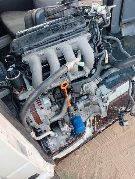 Gearbox and engine photo 2