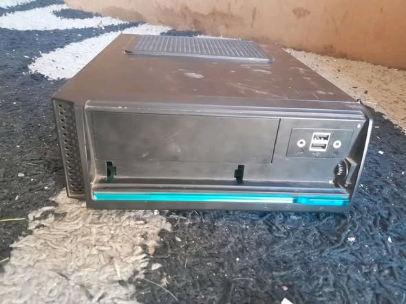 PC Box with Keyboard and mouse photo 3