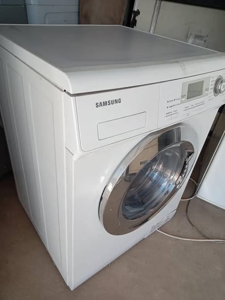 Samsung front loader automatic washing machine photo 2