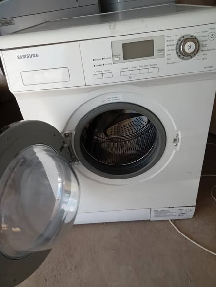 Samsung front loader automatic washing machine photo 3