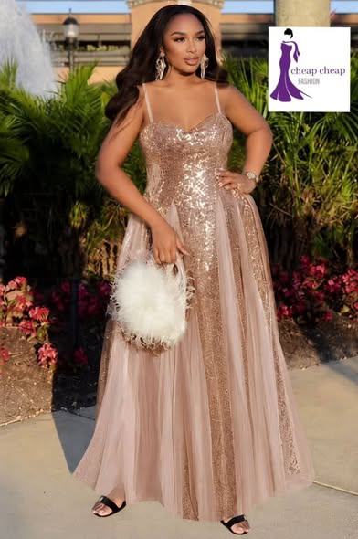 Dress photo 3