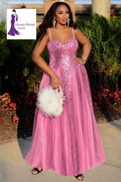 Dress photo 2