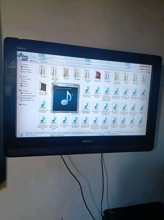 Sony 32"inch TV photo 1