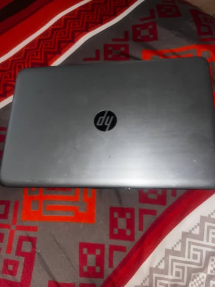 Core i5 HP laptop photo 1