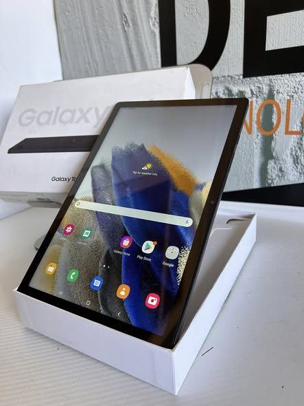 Samsung Galaxy Tab 8 photo 1