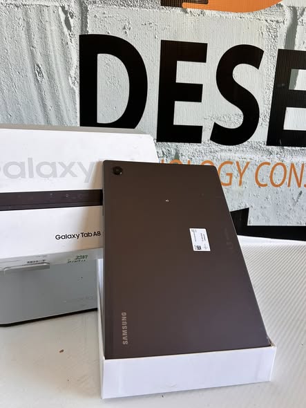 Samsung Galaxy Tab 8 photo 2