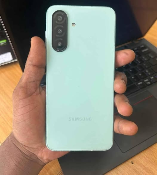 Samsung A26 photo 2