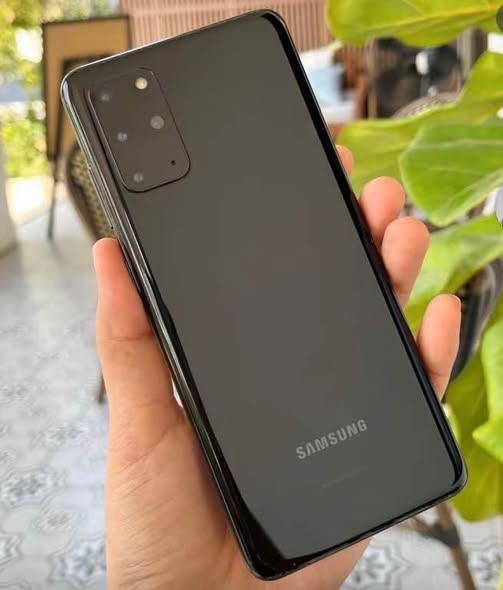 Samsung S20 Plus 128gb photo 1