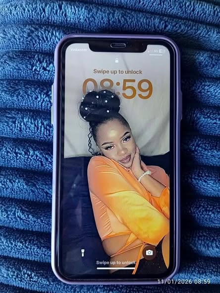 IPhone XR 64GB photo 1
