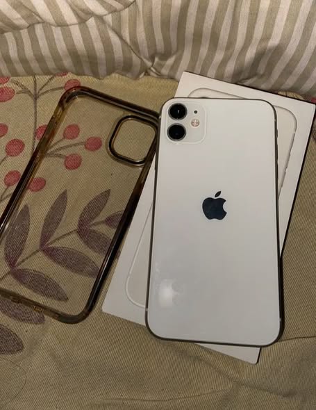 iPhone 11 photo 1