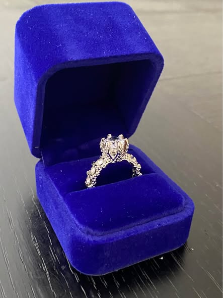 Wedding rings photo 4