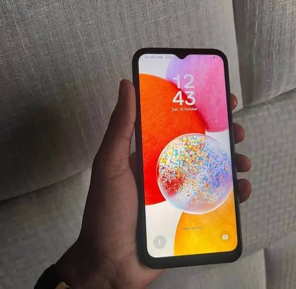 Samsung A14 photo 2