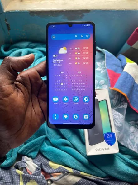 Samsung A06 photo 2