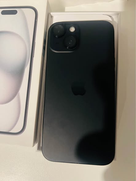 iPhone 15 photo 3