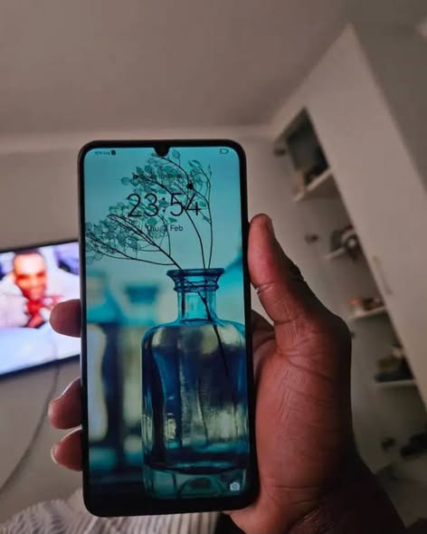 Huawei Nova Y70 128 GB photo 1