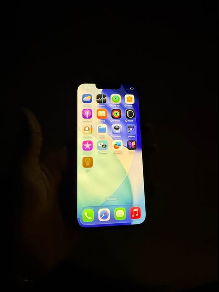 iPhone 14 photo 1