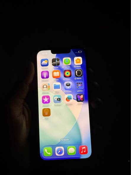 iPhone 14 photo 2