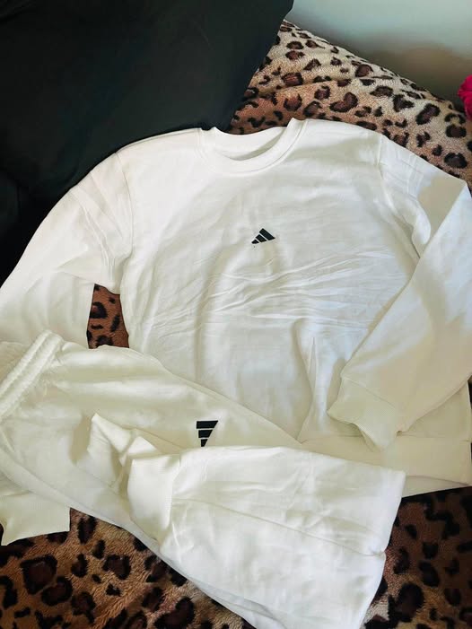 Tracksuit photo 1