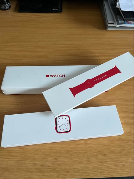 Apple Watch Series 7 product red 45 mm photo 3