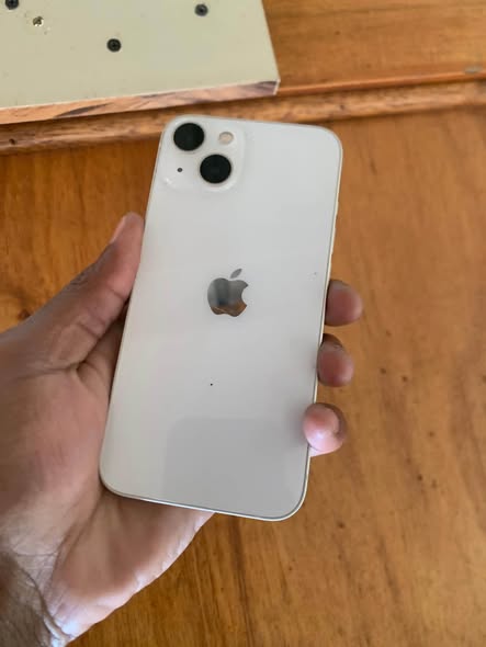 iPhone 13 photo 1