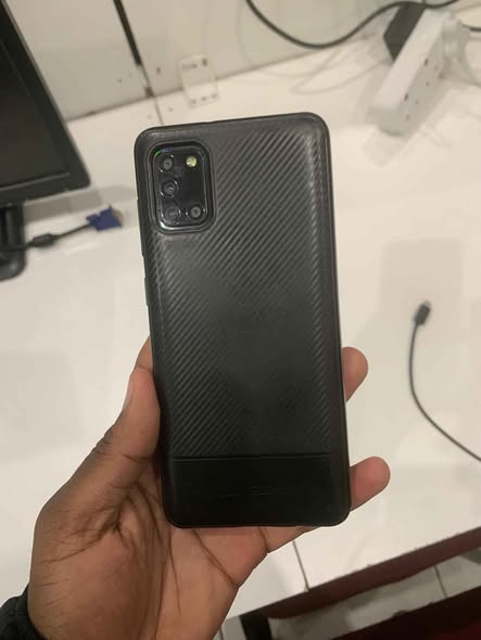 Samsung Galaxy A31 photo 2