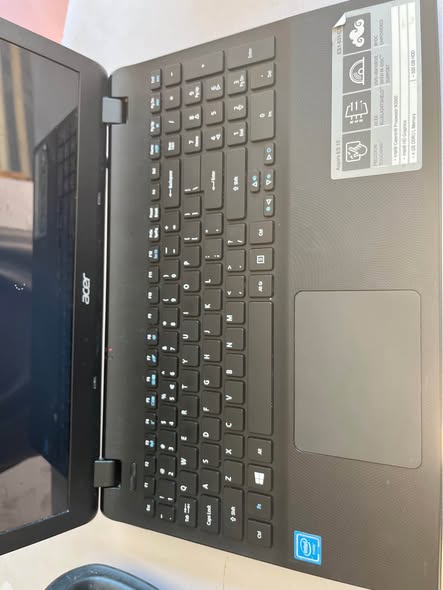 Accer Laptop photo 4