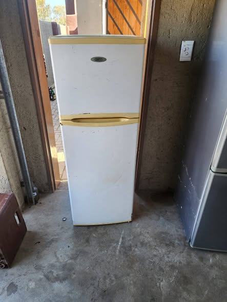 White Defy fridge photo 1