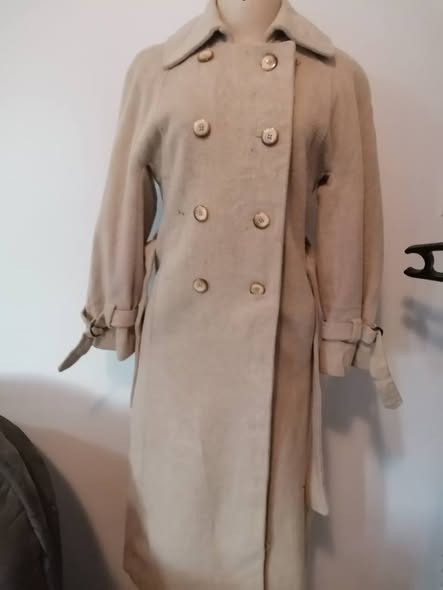 Coats photo 1