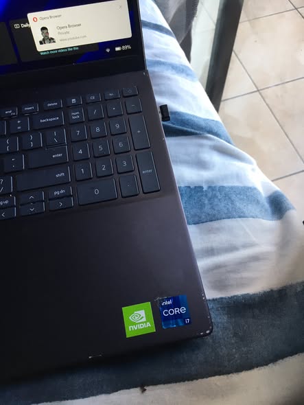 Laptop dell vostro photo 1