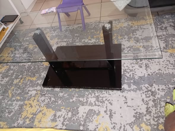 Table photo 3