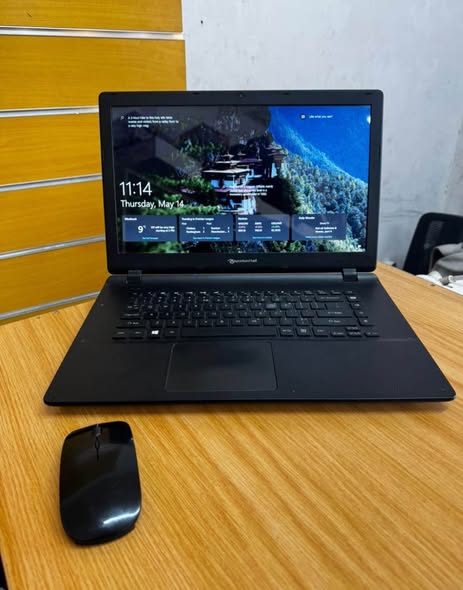 Acer laptop photo 2