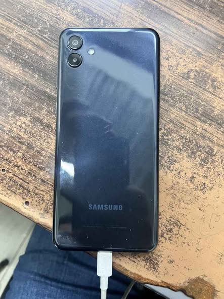 Samsung A05 photo 2