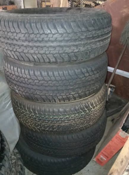 GD6 TYRES X 5 photo 1