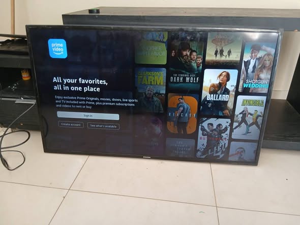 Samsung 46inch smart TV with remote photo 3