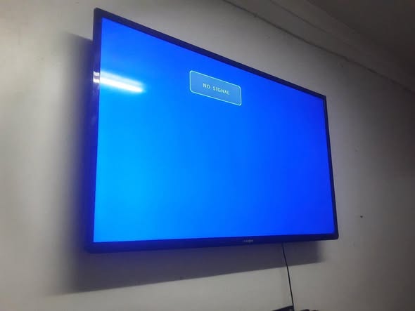 55 inches flatscreen DIAMOND tv photo 3