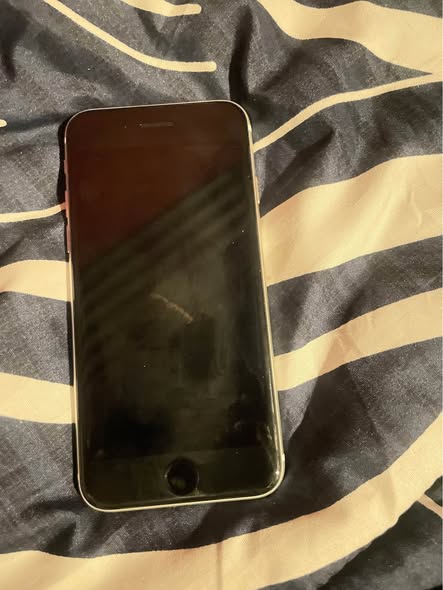 iPhone SE 2020 64 GB photo 5